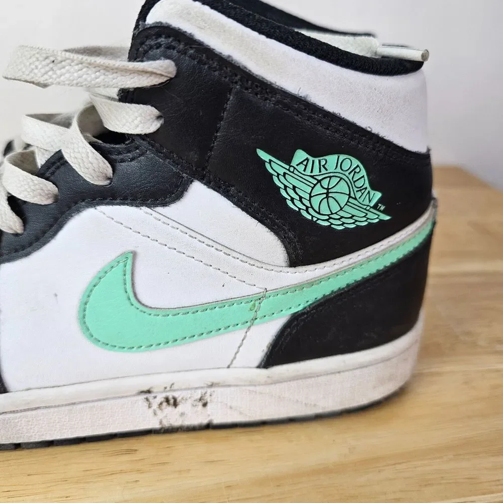 Nike Air Jordan 1 Mid Green Glow White Black DQ8426-103 Men's Size 8 Sneakers‎